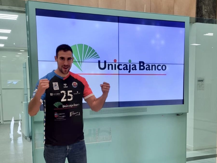 El Unicaja Banco Sinfín presenta a su fichaje estrella, Carlos Molina