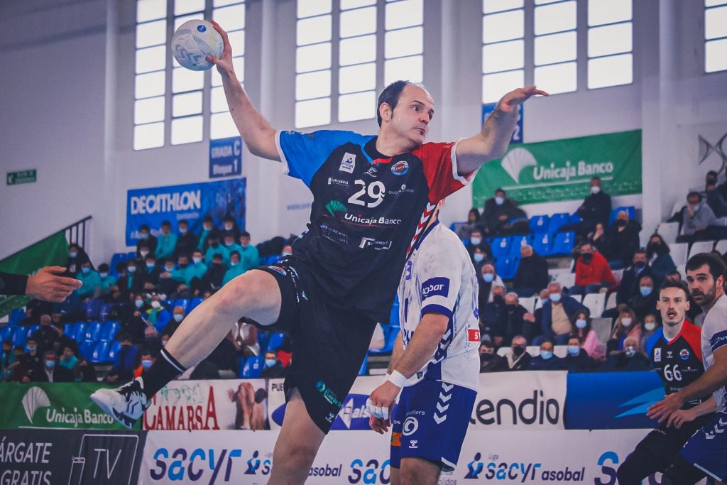 El Unicaja Banco Sinfín a punto de sumar - Balonmano Sinfin Cantabria