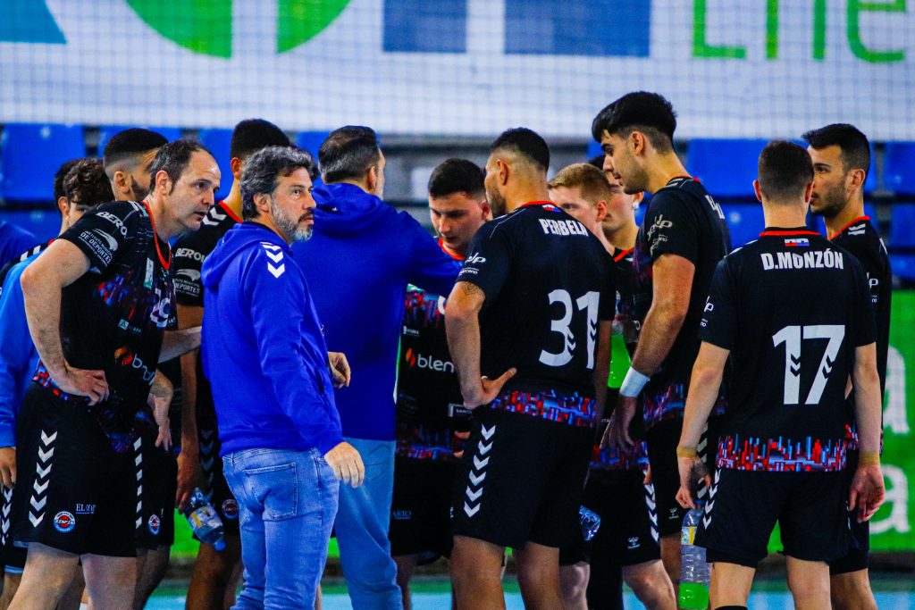 Un tropiezo en el buen camino del Blendio Sinfín - Balonmano Sinfin ...