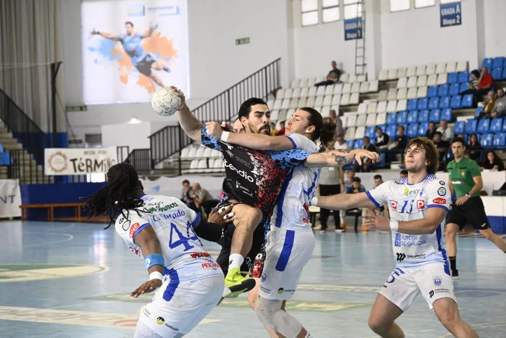 La Albericia logra recuperar las buenas sensaciones - Balonmano Sinfin ...